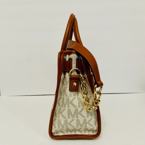 MICHAEL KORS HAMILTON STUDDED VANILLA AND GOLD SATCHEL WITH DUST BAG - Picture 5 of 14
